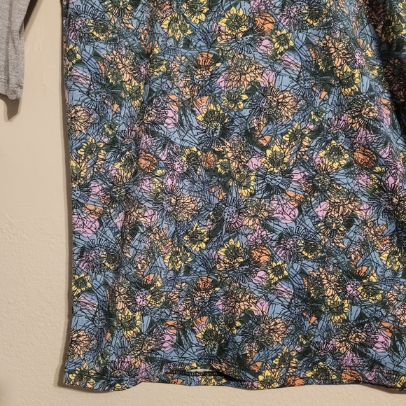 Lularoe 12 Sloan NWT Top - Picture 3 of 8